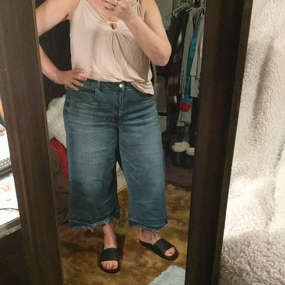 American eagle festival crop jeans❣️